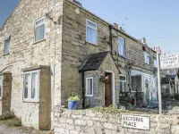 Cabbage Hall Cottage Hotels in Wetherby