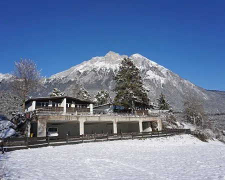 Chalet St. Wendelin - Typ B Hotels in Telfs