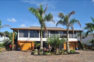 Hotel Exterior #1 Island Hideaway Photo