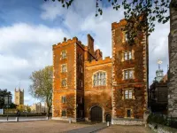 Hyatt Regency London Albert Embankment Hotels near بيج بن