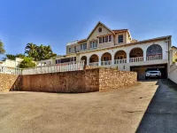 Albion Manor Hotels in Berea