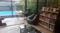 9Roomz Hotel فنادق في سارافي