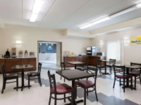 Econo Lodge Forest City Hotels in Forest City