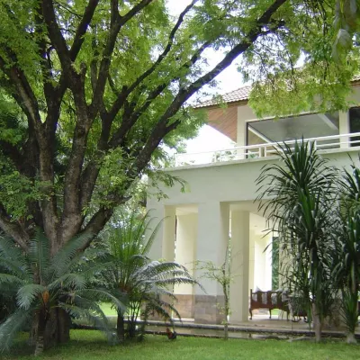 Hakuna Matata Nature Resort Các khách sạn gần Nhà hàng Midwinter Green