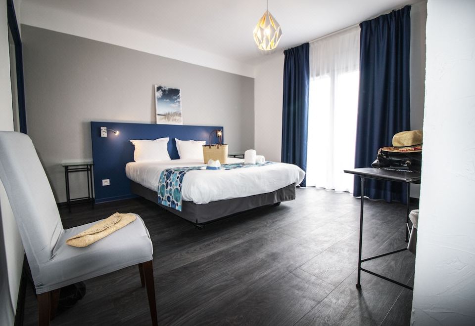Hôtel Bel Azur-Six-Fours-les-Plages Updated 2023 Room Price-Reviews & Deals  | Trip.com