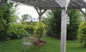 Amie St.Jéan Bed and Breakfast - Housity