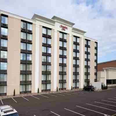 Hampton Inn Green Bay Downtown Hotel Exterior