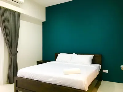 By the Beach - Luxury 2 Bedrooms Family Suite Hotels in Batu Ferringhi