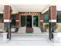 Phetlada Pavilion & Resort Hotel a Lopburi