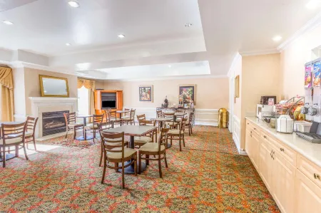 Baymont by Wyndham Budd Lake Отели в г. Ledgewood