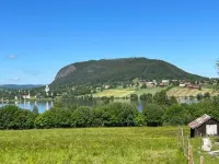 Strandgården Hoverberg. Hotels in Berg
