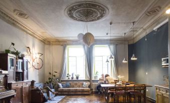 Chickadee Hostel