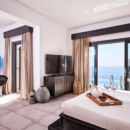 Myconian Utopia Relais & Chateaux Отели рядом с достопримечательностью «Пляж Аграри»