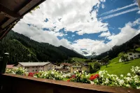Hotel Höhlenstein - Mountain view