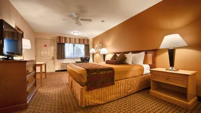 Best Western Orchard Inn Hotel in zona California State University, Stanislaus