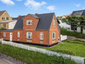 "Delfina" - 250m from the Sea in NW Jutland