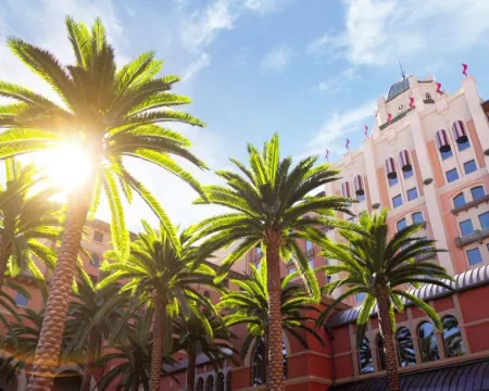 ดิ ยูนิเวอร์แซล สตูดิโอส์ แกรนด์ โฮเทล โรงแรมในปักกิ่ง