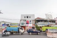 RedDoorz @ Gedangan Sidoarjo Hotel di Kecamatan Gedangan