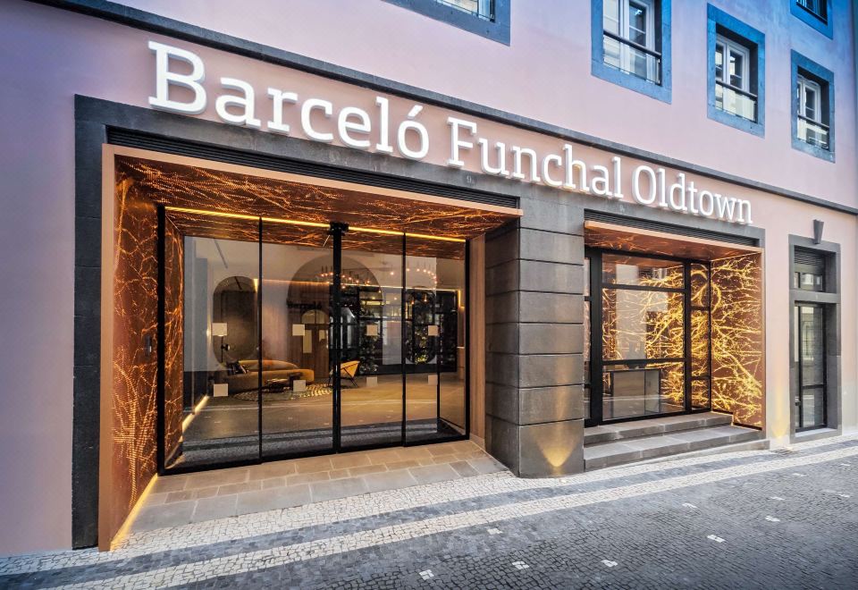 Barceló Funchal Oldtown-Funchal Updated 2023 Room Price-Reviews & Deals |  Trip.com