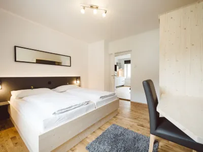 Für Bis zu 2 Personen Hotels near Schloss Leopoldstein