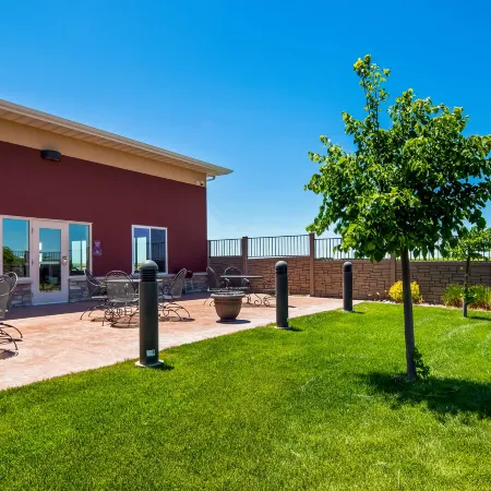 Best Western Plus Carousel Inn Suites