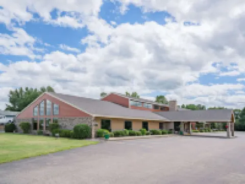 AmericInn by Wyndham Detroit Lakes Hotels in Becker County