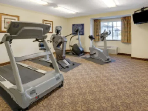 Microtel Inn & Suites by Wyndham Indianapolis Airport Hotels in Indianapolis