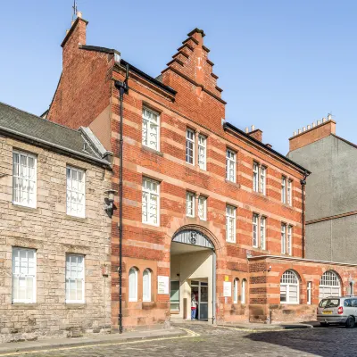 KM Apartments Hotels near National Museum of Scotland
