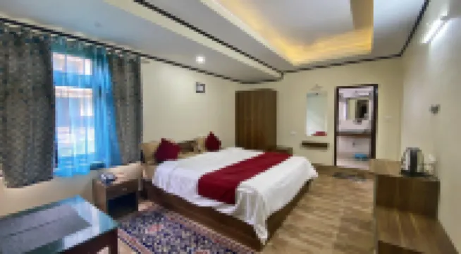 Lingmoo Residency Hotels in 