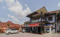 RedDoorz Near RS Harapan Pematangsiantar Hotels in South Siantar