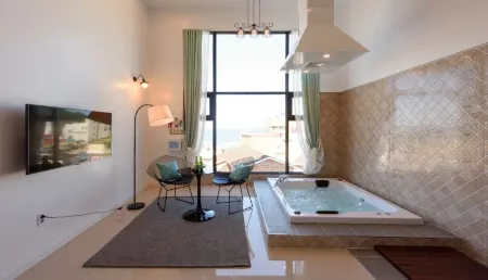 Cocomo Spa Отели рядом с достопримечательностью «Cheongchoho Lake»