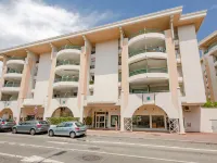 Le Cesarée Hotels in Frejus Port