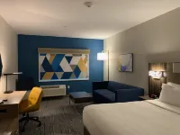 Holiday Inn Express & Suites Courtenay - Comox Hotels in Courtenay