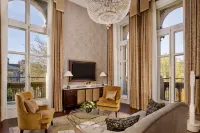 The College Green Hotel Dublin, Autograph Collection