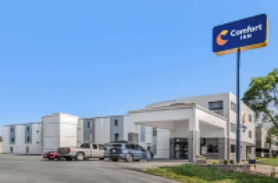 Comfort Inn Hotels near Kansas City Union Station