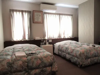 Iyo Prince Hotel 이요 군 호텔