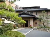 Aburaya Annex Nagomitei - Parkplatz