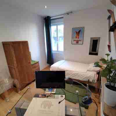 70 rue Thiers Championnet, close Sncf, new & design, 2 bedrooms, 1 office Rooms
