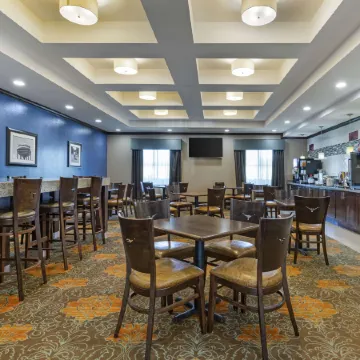 BestWestern Plus Luling Inn Отели в г. Лулинг