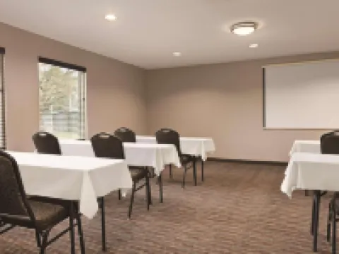 Country Inn & Suites by Radisson, Dunn I-95 Hotels in Dunn