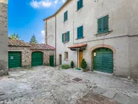 Francesco's Pretty House