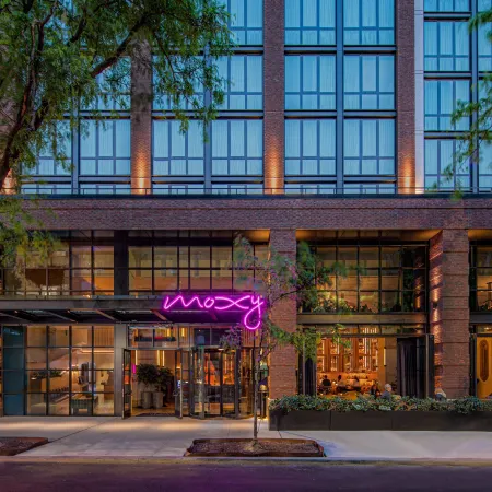 Moxy Brooklyn Williamsburg Отели рядом с достопримечательностью «Уильямсберг»