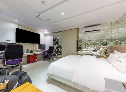 7세븐헤르츠HOTEL