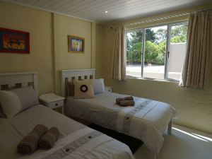 Stellar Overberg Travellers Lodge