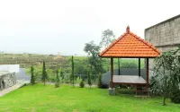 Villa Kangen Omah - piscina