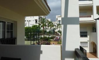 2010-Superb Apt 2 Bedrooms in Complex with Pool