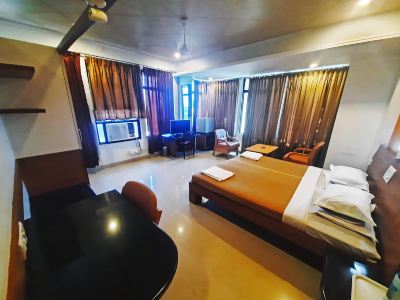 Hotel Sanman Deluxe