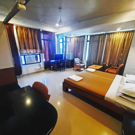 Hotel Sanman Deluxe