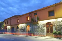 Can Coll II Hotels in Pau