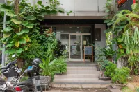 Urbanview Hotel Ellegan Residence Alam Sutera Serpong by RedDoorz Hotels in North Serpong